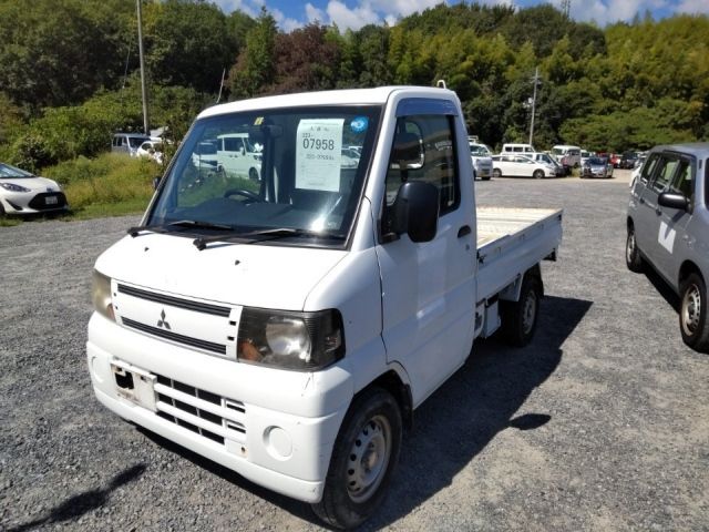 7958 Mitsubishi Minicab truck U61T 2011 г. (LUM Kobe Nyusatsu)